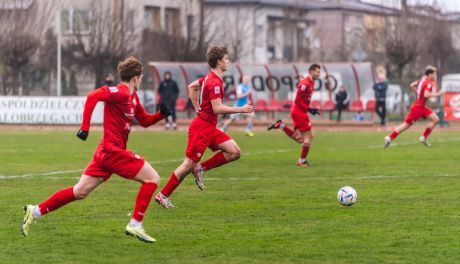 Piłka nożna Wysoka porażka Broni Radom, ważna wygrana Pilicy Białobrzegi
