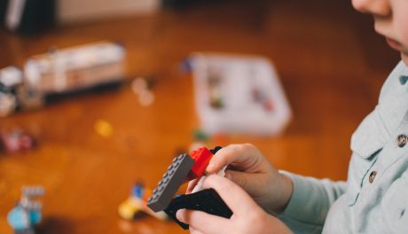 Zabawki edukacyjne dla dzieci – klucz do rozwoju i zabawy